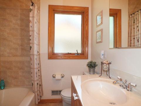 1433 S 6th Ave, Des Plaines, IL 60018 photo 24
