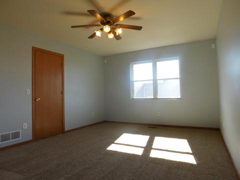 415 Wimbleton Trl, Mchenry, IL 60050 photo 13