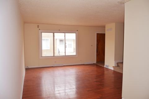 1468 Willow Ave, Des Plaines, IL 60016 photo 2