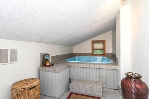 795 Rosedale Ave, Roselle, IL 60172 photo 17