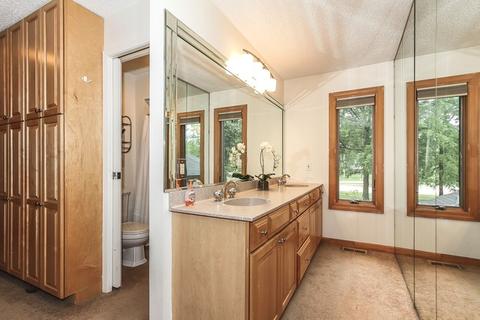 795 Rosedale Ave, Roselle, IL 60172 photo 15