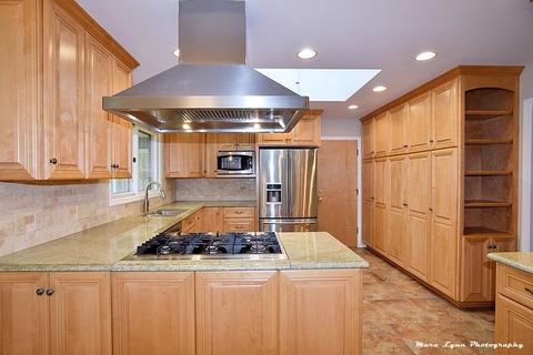 365 Cobblestone Dr, Aurora, IL 60506 photo 9