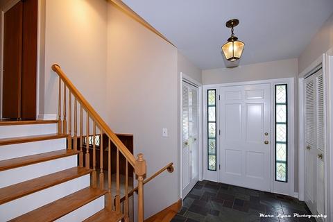 365 Cobblestone Dr, Aurora, IL 60506 photo 7