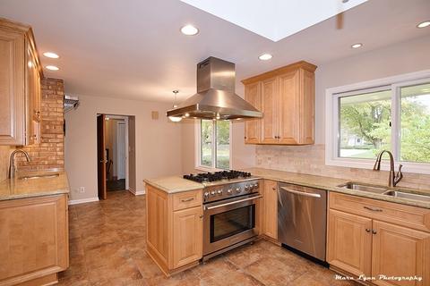 365 Cobblestone Dr, Aurora, IL 60506 photo 11