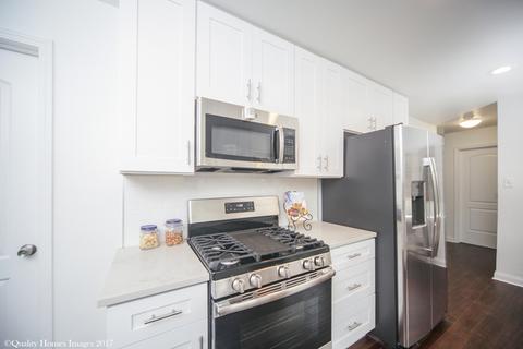 7801 S Champlain Ave, Chicago, IL 60619 photo 8