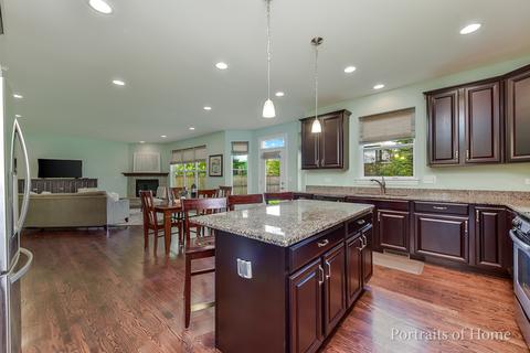 930 Aurora Way, Wheaton, IL 60189 photo 9