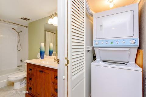 4610 Kings Walk Dr #2D, Rolling Meadows, IL 60008 photo 9