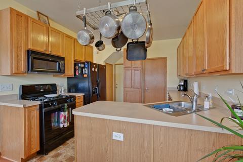 2400 Evergreen Cir, Mchenry, IL 60050 photo 6