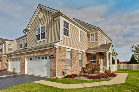 2400 Evergreen Cir, Mchenry, IL 60050 photo 1