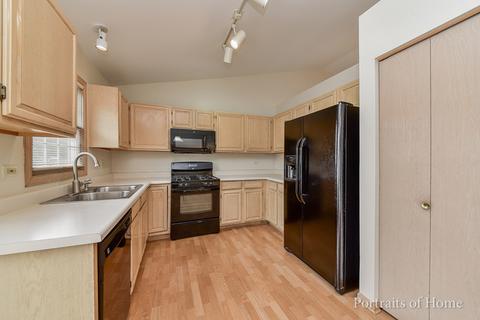 4420 W Riverside Dr, Plainfield, IL 60586 photo 5