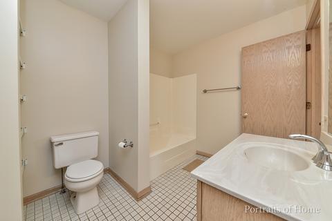 4420 W Riverside Dr, Plainfield, IL 60586 photo 12