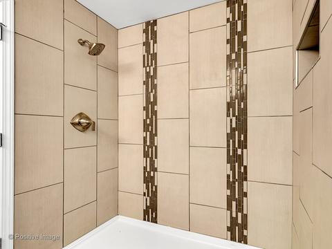 127 E Mcclellan St, Bartlett, IL 60103 photo 15