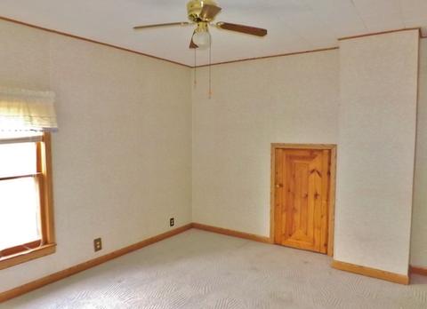 718 E Washington St, Morris, IL 60450 photo 16