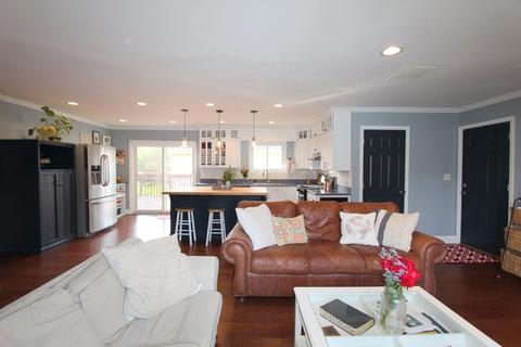 1415 N Scully Dr, Mchenry, IL 60050 photo 5