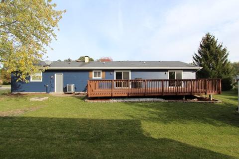 1415 N Scully Dr, Mchenry, IL 60050 photo 2