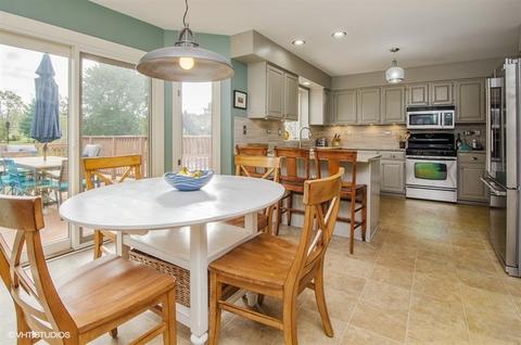 606 Silver Glen Rd, Mchenry, IL 60050 photo 9