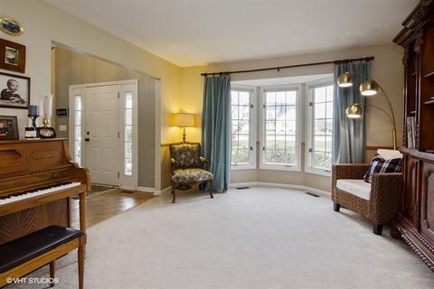 606 Silver Glen Rd, Mchenry, IL 60050 photo 5