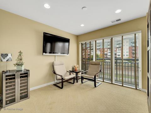 255 E Liberty Dr #401, Wheaton, IL 60187 photo 13