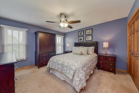 3396 Gilbert Ct, Darien, IL 60561 photo 13