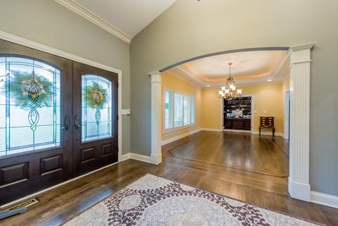 5 N330 Robin Ln, Wayne, IL 60184 photo 8
