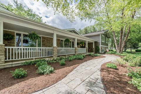5 N330 Robin Ln, Wayne, IL 60184 photo 4