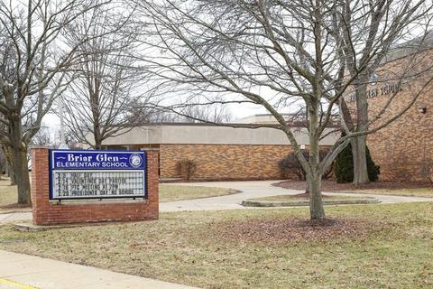 1887 Briarcliffe Blvd, Wheaton, IL 60189 photo 21