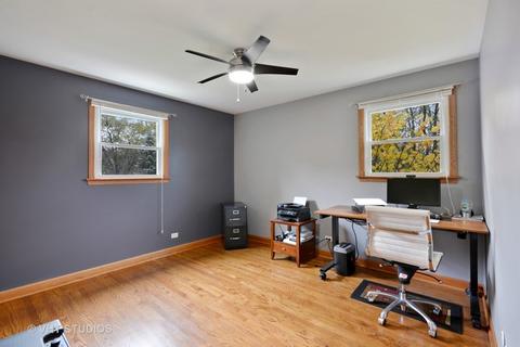 1887 Briarcliffe Blvd, Wheaton, IL 60189 photo 13