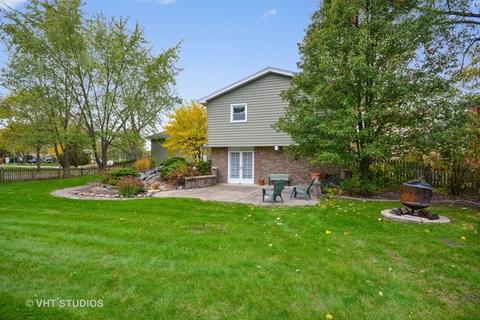 1887 Briarcliffe Blvd, Wheaton, IL 60189 photo 18
