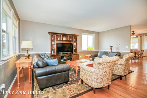 14412 Independence Dr, Plainfield, IL 60544 photo 4