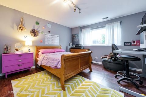 9361 Harrison St, Des Plaines, IL 60016 photo 9