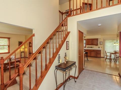 934 Stonehaven Dr, Elgin, IL 60124 photo 3