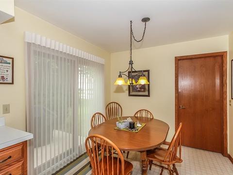 934 Stonehaven Dr, Elgin, IL 60124 photo 11