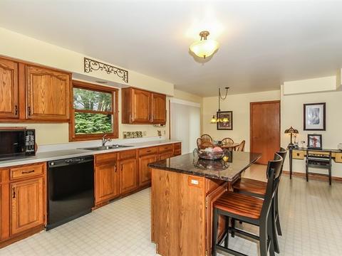 934 Stonehaven Dr, Elgin, IL 60124 photo 10
