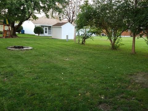706 E Oak St, Watseka, IL 60970 photo 13