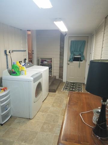 706 E Oak St, Watseka, IL 60970 photo 7