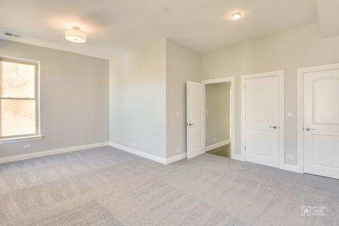 422 E 46th Pl, Chicago, IL 60653 photo 20