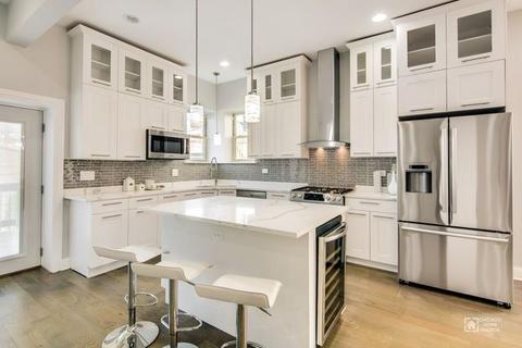 422 E 46th Pl, Chicago, IL 60653 photo 10
