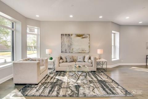 422 E 46th Pl, Chicago, IL 60653 photo 3