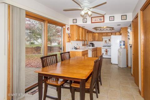 5205 Sunmeadow Dr, Plainfield, IL 60586 photo 4