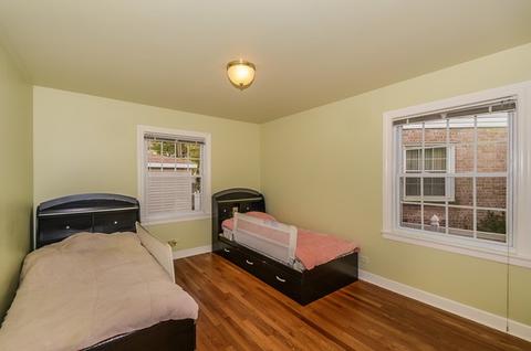 727 Arlington Ave, Des Plaines, IL 60016 photo 12