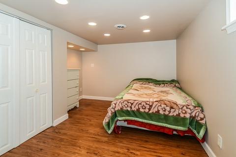 727 Arlington Ave, Des Plaines, IL 60016 photo 17