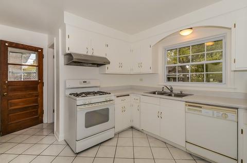 727 Arlington Ave, Des Plaines, IL 60016 photo 8