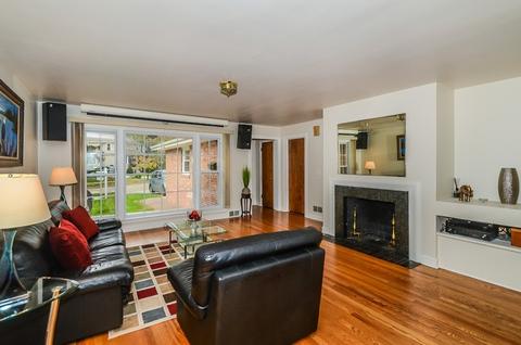 727 Arlington Ave, Des Plaines, IL 60016 photo 5