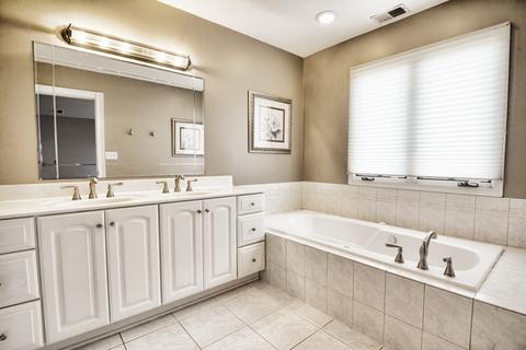 39 W048 Grand Ave, Elgin, IL 60124 photo 19