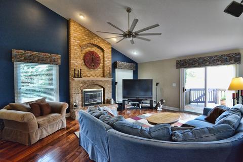 39 W048 Grand Ave, Elgin, IL 60124 photo 12