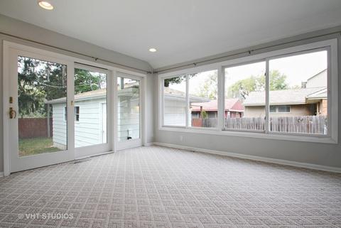 930 Meadow Rd, Northbrook, IL 60062 photo 9