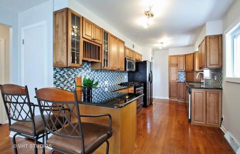 930 Meadow Rd, Northbrook, IL 60062 photo 3