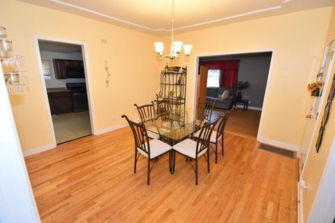 432 Hendee St, Elgin, IL 60123 photo 8