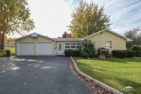 8181 Whitfield Rd, Millbrook, IL 60536 photo 1
