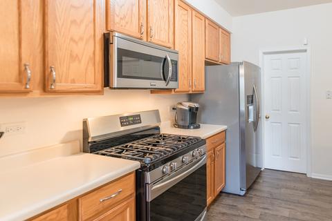 24021 Walnut Cir, Plainfield, IL 60585 photo 7